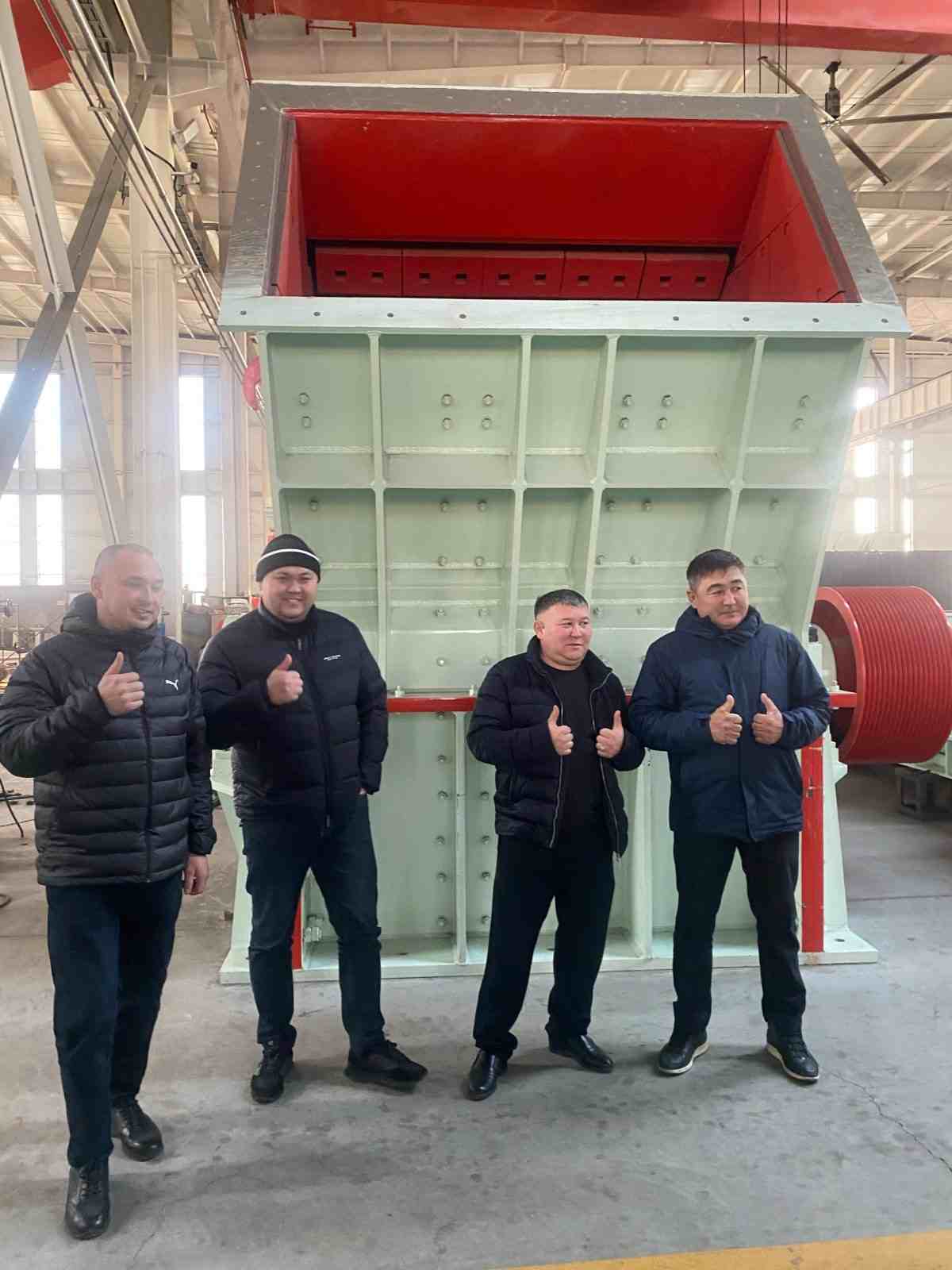 WSHT Импакт-Крупач Стальной Формовочный Крупач Машина Дробления Песчаника Строительные Отходы Импакт-Крупач Оборудование
